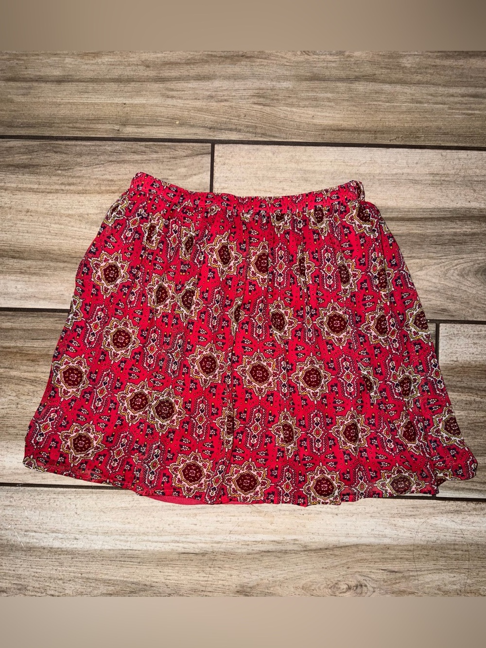 Hollister Red Printed Elastic Waist Mini Skirt